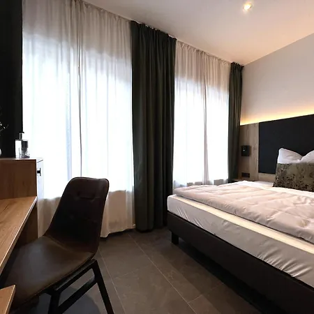 Haus Kuckenberg 3* Burscheid